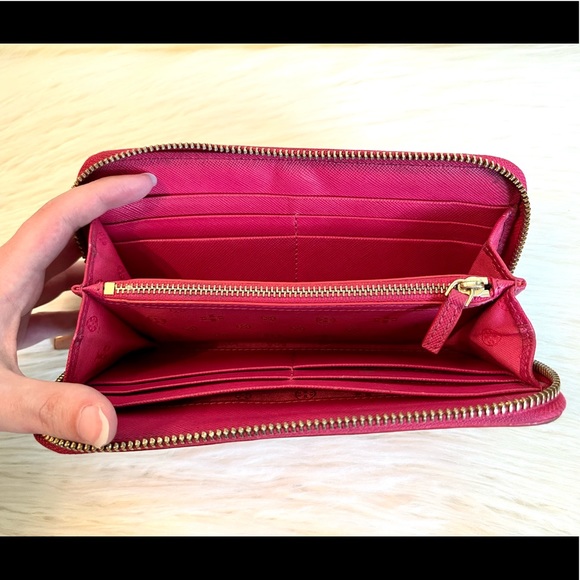 Tory Burch Red Two Tone Zipper Wallet - Picture 6 of 6